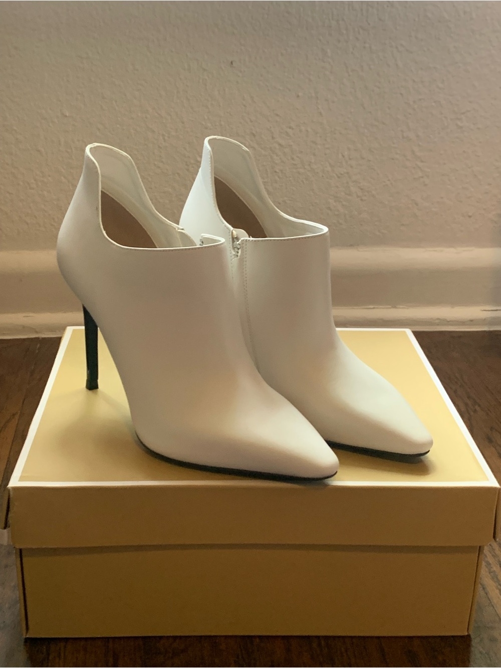 Michael Kors White Pointed Toe Stiletto Ankle Boot with Blk heel